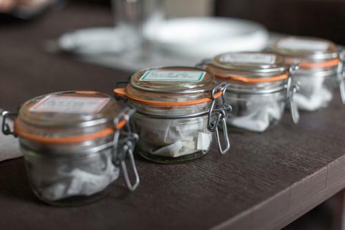 Bed & Breakfast Resto & Bnb Cachet De Cire