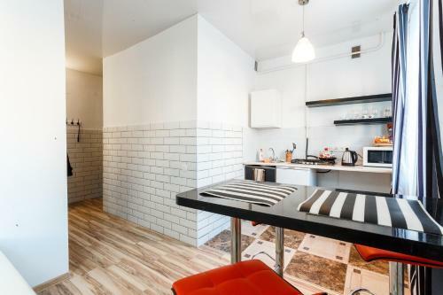 Apartment A&v