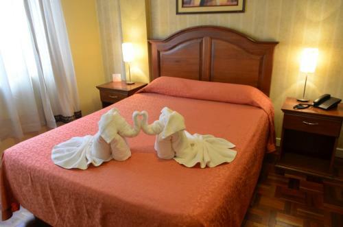 Hotel Cordillera Real