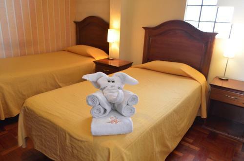 Hotel Cordillera Real