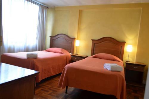 Hotel Cordillera Real