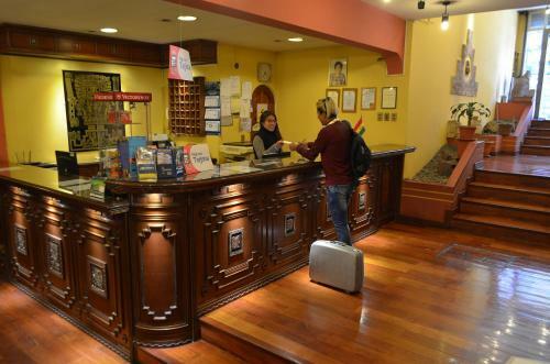 Hotel Cordillera Real