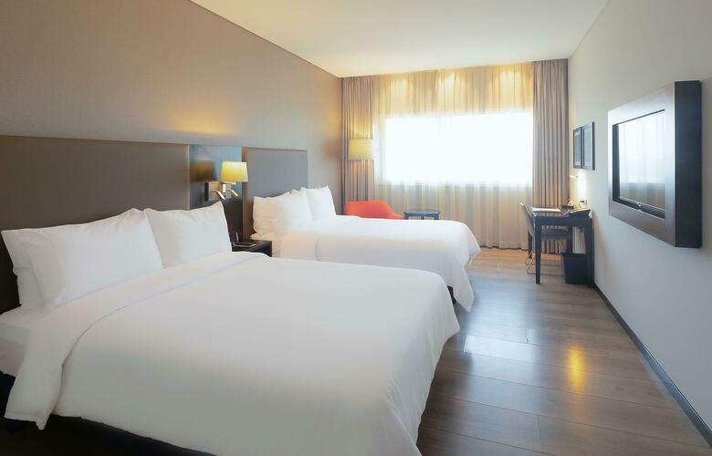 Radisson Hotel Santa Cruz