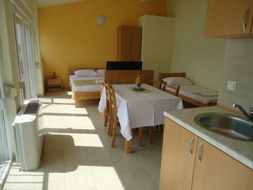 Apartments Cytrus