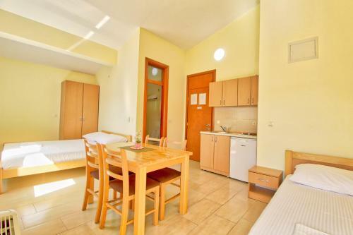 Apartments Cytrus