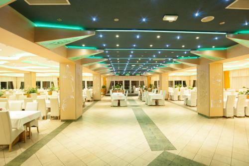 Hotel Adria Ski
