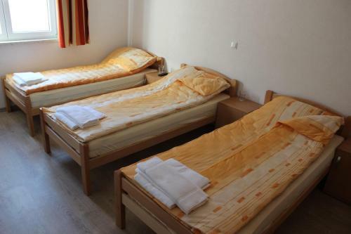 Hostal Rooms Zebax