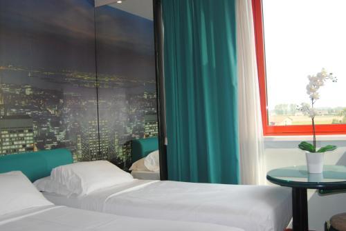 Hotel Business