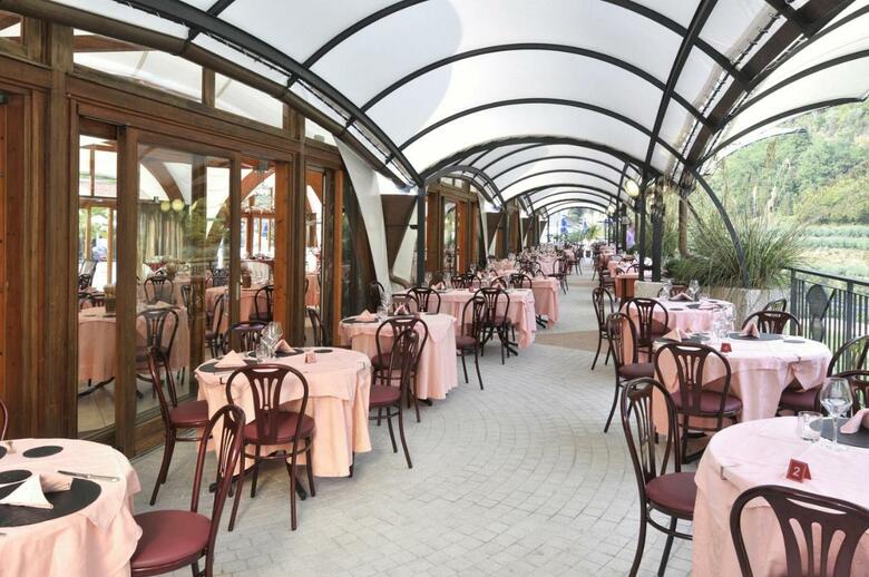 Hotel Lago Bin