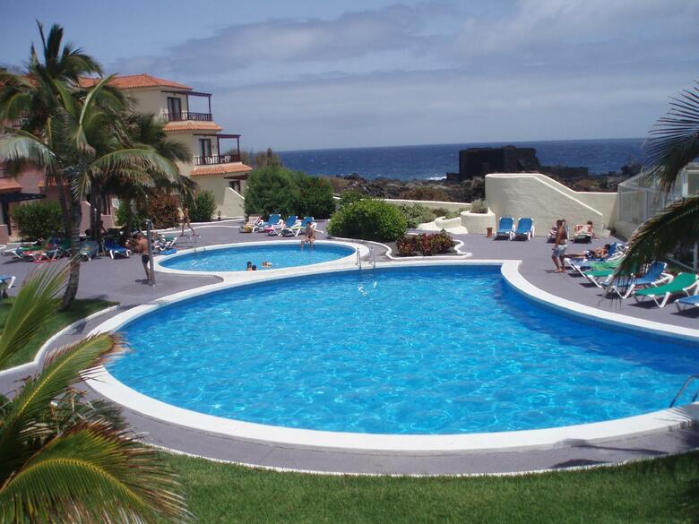 Apartamentos Lago Azul