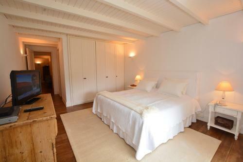 Hotel Roots - Resort