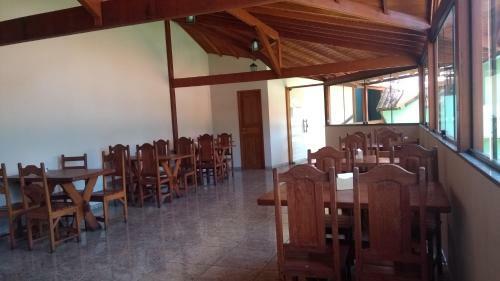 Hostal Pousada Guimaraes