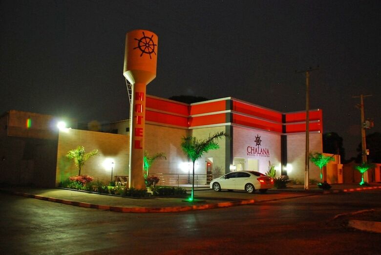 Hotel E Pousada Chalana