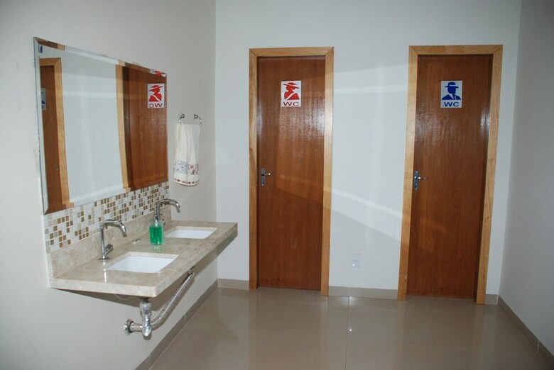 Hotel E Pousada Chalana