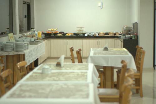 Al-manara Hotel