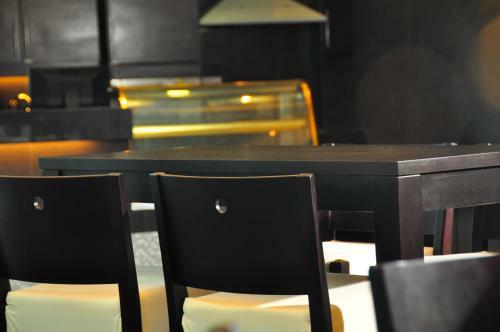 Tat Place Hotel