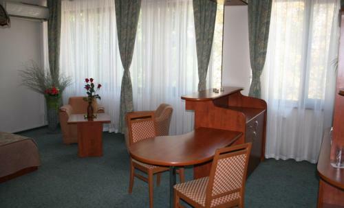 Hotel Nicol