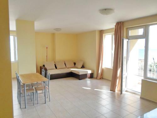 Amaltea Apartments