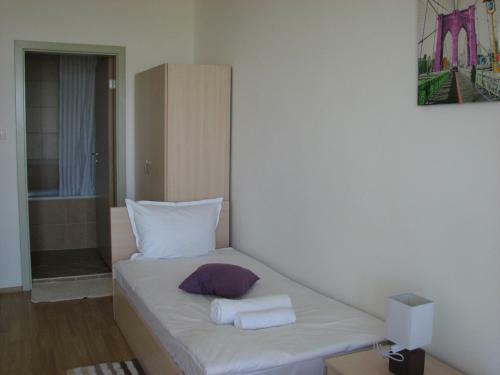 Two-bedroom Apartment Donika