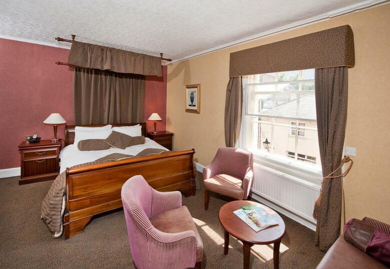 Lamb Hotel