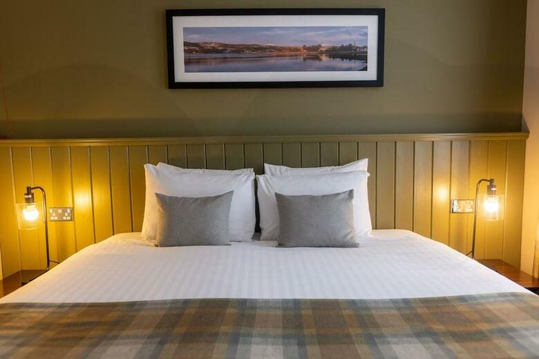 Rosslea Hall Hotel