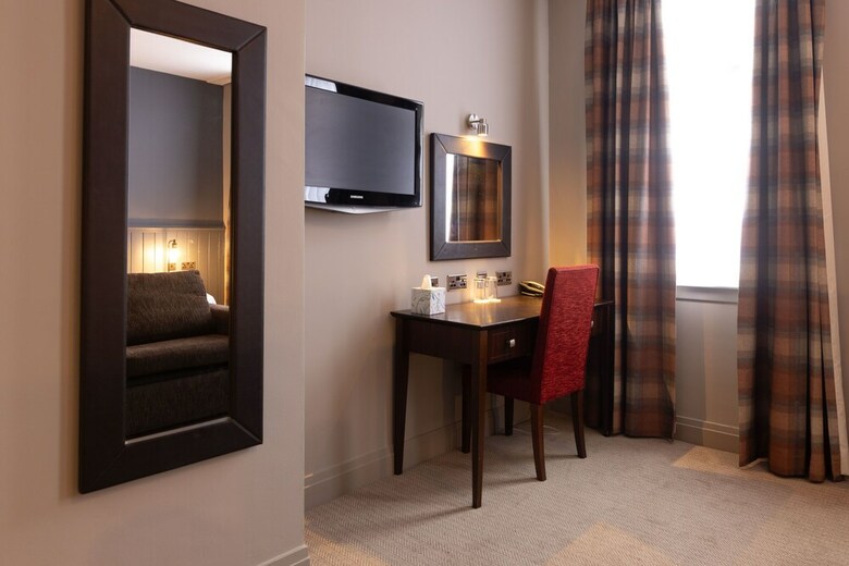Rosslea Hall Hotel