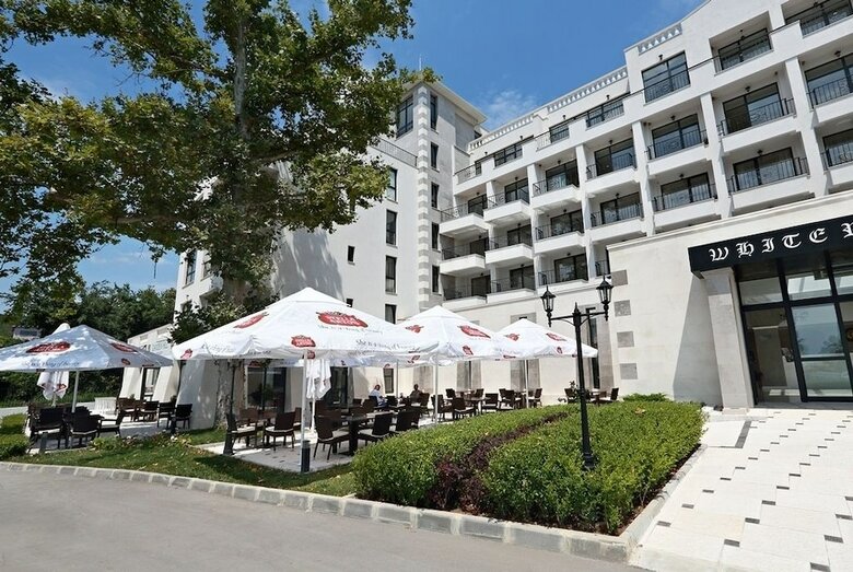 White Rock Castle Suite Hotel & Spa