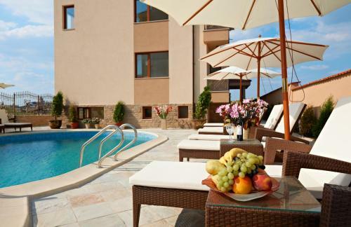 Stanny Court Aparthotel