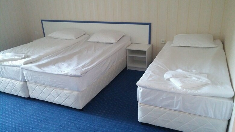 Marina Hotel