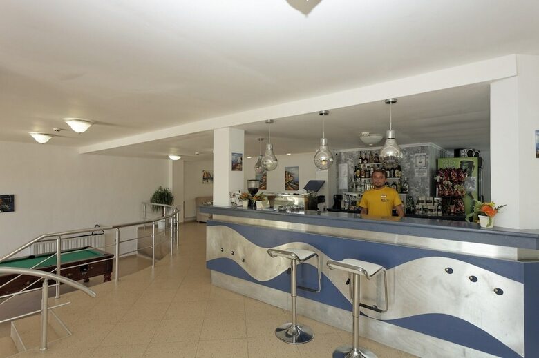 Marina Hotel