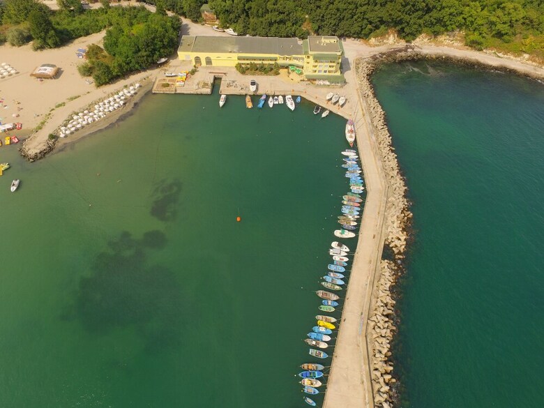 Marina Hotel
