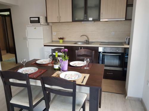 Mariya's Apartments