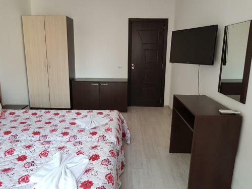 Mariya's Apartments