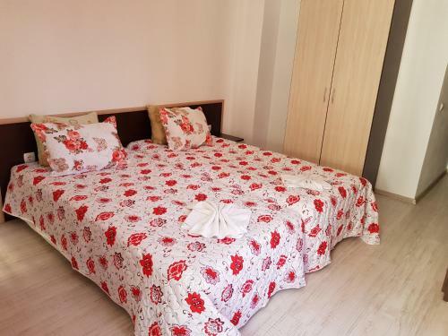 Mariya's Apartments
