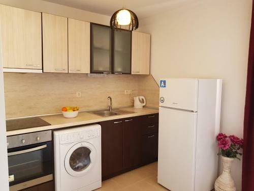 Mariya's Apartments