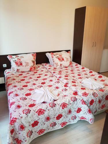 Mariya's Apartments