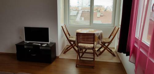 Mariya's Apartments