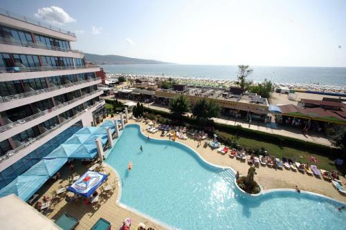 Hotel Fenix - Halfboard