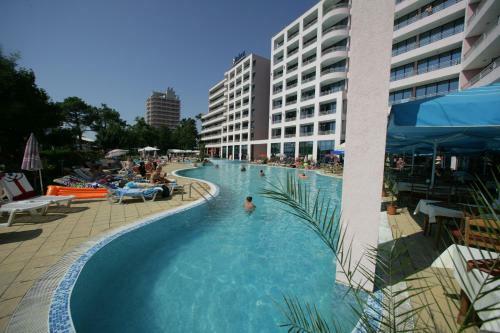 Hotel Fenix - Halfboard