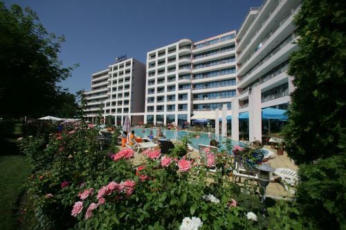Hotel Fenix - Halfboard