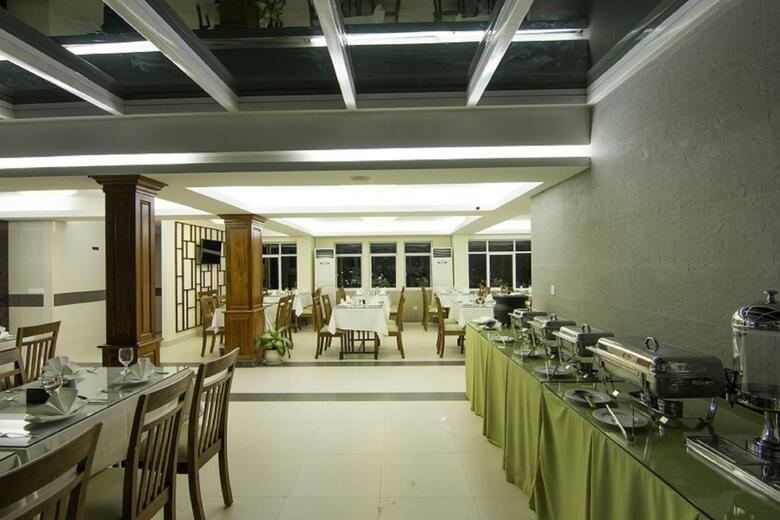 Rose Emerald Hotel