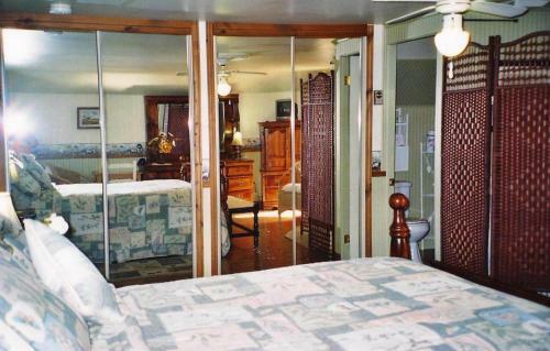 Au Domaine G�te Vall�e Des Roseaux B&B