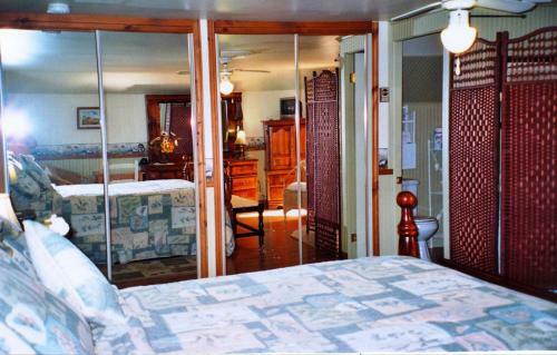 Au Domaine G�te Vall�e Des Roseaux B&B