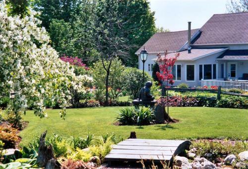 Au Domaine G�te Vall�e Des Roseaux B&B