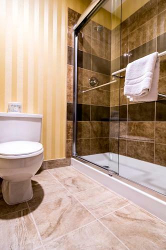 Sinbads Hotel & Suites