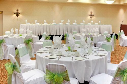 Holiday Inn Sarnia Hotel & Conference Centre
