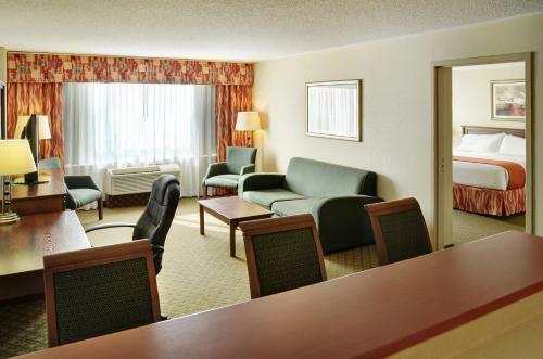 Holiday Inn Sarnia Hotel & Conference Centre