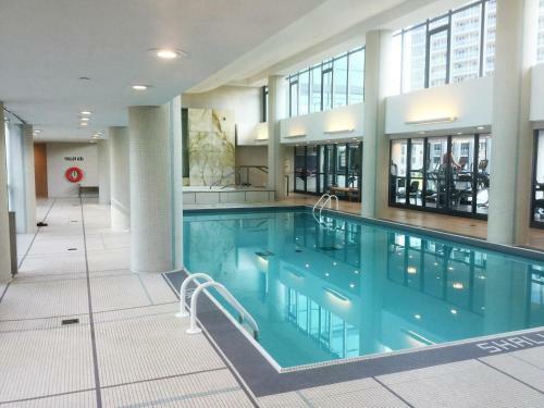 Modern Apartment & Private Parking