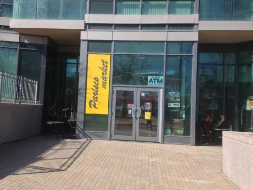 Modern Apartment & Private Parking