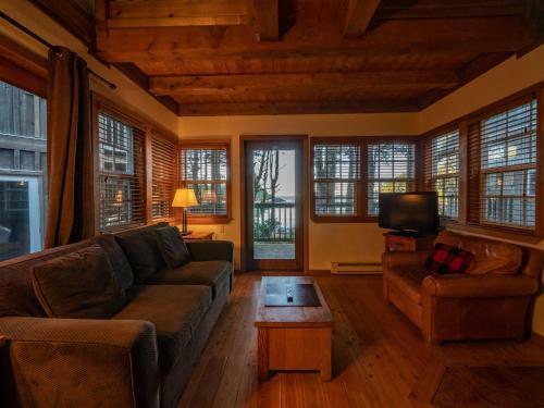The Cabins At Terrace Beach